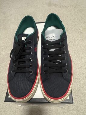 Gucci Men's Navy Canvas Low-Top Sneakers with Red Trim and Green Lining